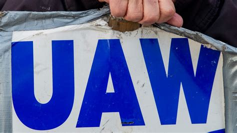 UAW to vote on strike authorization next week as president says talks with Detroit 3 moving slowly